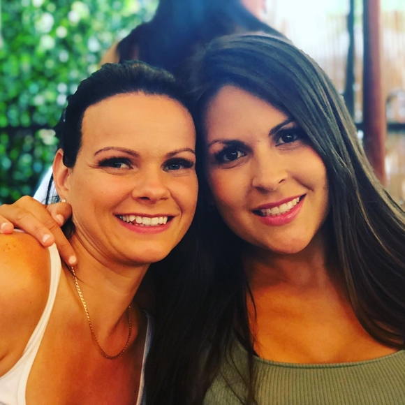 Meet your Posher, Cindy - Picture 1 of 1